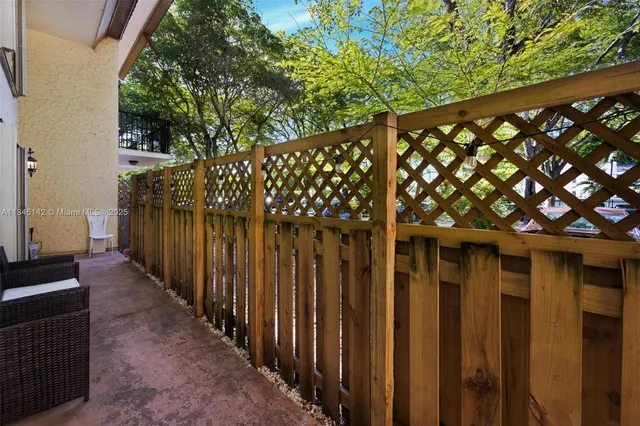 $285,000 | 8500 Southwest 109th Avenue, Unit 6112, Miami, FL 33173