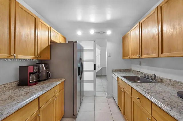 $285,000 | 8500 Southwest 109th Avenue, Unit 6112, Miami, FL 33173