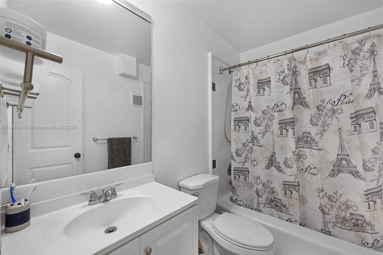 8500 Southwest 109th Avenue, Unit 6112 Miami, FL 33173 - Photo 28 of 52 a bathroom with a sink toilet and shower