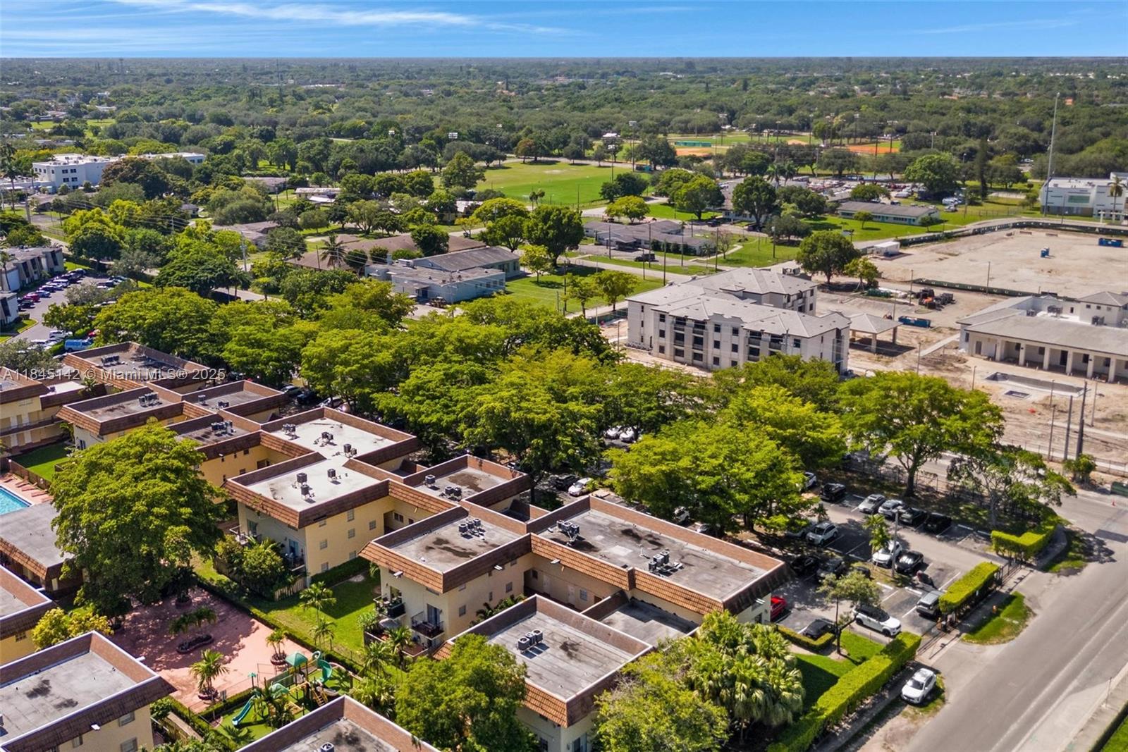 8500 Southwest 109th Avenue, Unit 6112 Miami, FL 33173 - Photo 50 of 52 an aerial view of residential houses with outdoor space