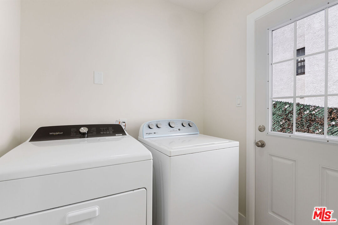 7131 Ramsgate Avenue Los Angeles, CA 90045 - Photo 13 of 25
