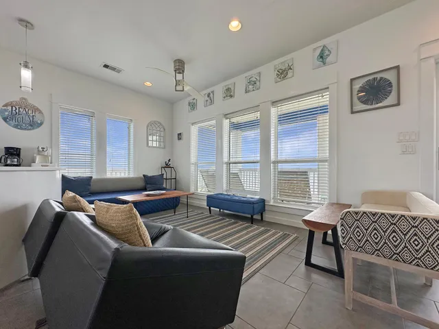 $3,740 | 2496 Gilmore, Crystal Beach, TX 77650