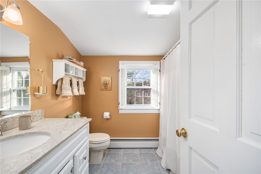 278 New Meadow Road Barrington, RI 02806 - Photo 19 of 26 Second level bathroom