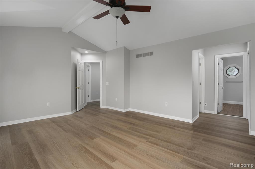 2137 Crystal Drive Rochester Hills, MI 48309 - Photo 22 of 32