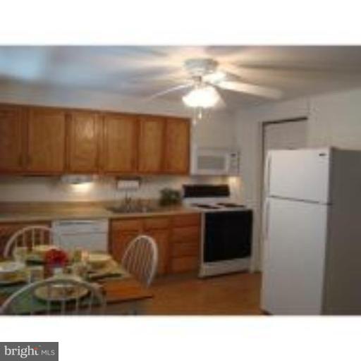 2789 Yarnall Road Halethorpe, MD 21227 - Photo 3 of 5 Kitchen