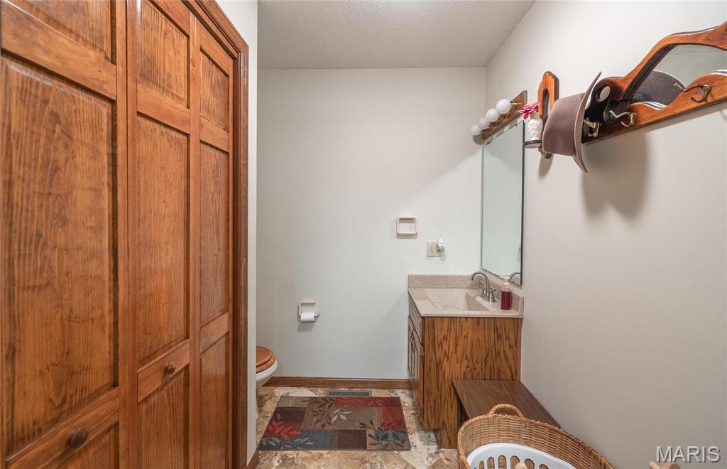 18 Tra Lin Alton, IL 62002 - Photo 22 of 77
