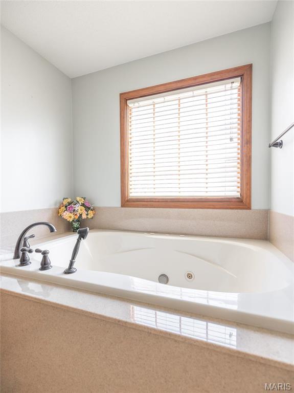 18 Tra Lin Alton, IL 62002 - Photo 32 of 77