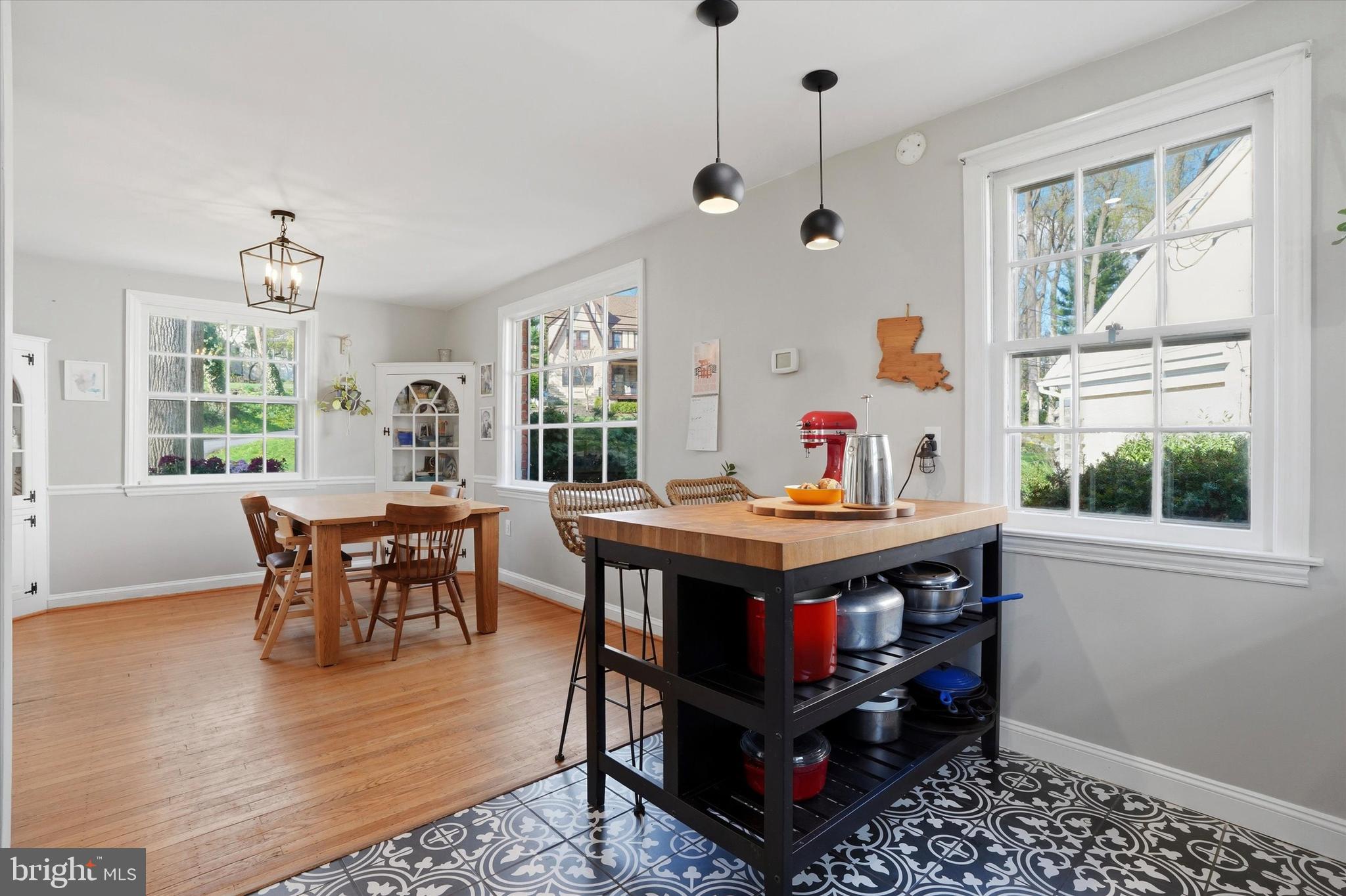 307 Valley Road Havertown, PA 19083 - Photo 14 of 52