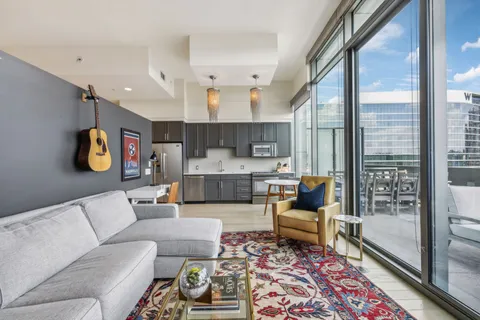 $750,000 | 1212 Laurel Street, Unit 509, Nashville, TN 37203