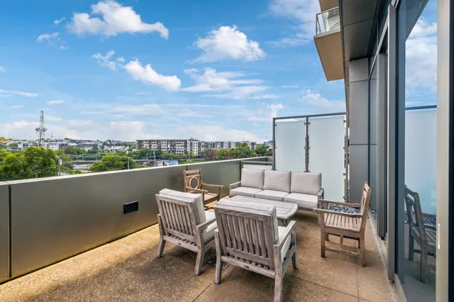 $750,000 | 1212 Laurel Street, Unit 509, Nashville, TN 37203