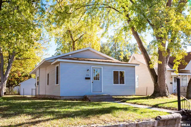 $96,500 | 1014 South 3rd Street, Pekin, IL 61554