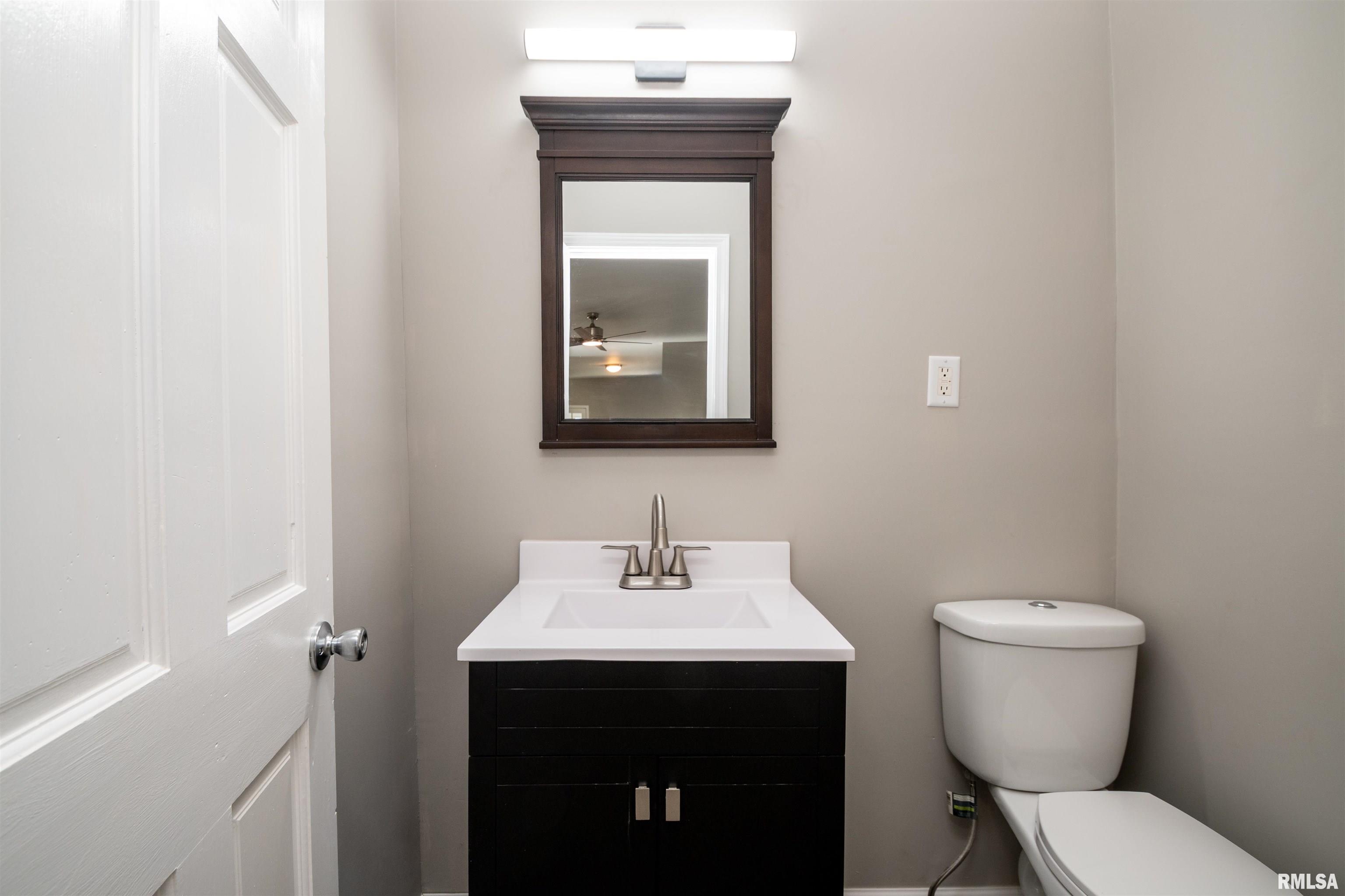 1014 South 3rd Street Pekin, IL 61554 - Photo 11 of 37