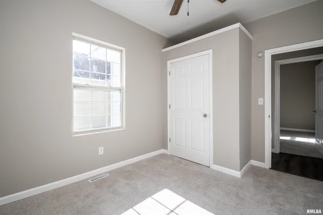 $96,500 | 1014 South 3rd Street, Pekin, IL 61554