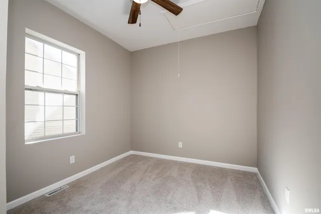 $96,500 | 1014 South 3rd Street, Pekin, IL 61554