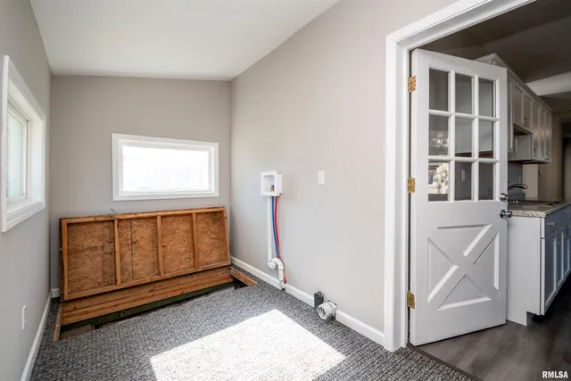 $96,500 | 1014 South 3rd Street, Pekin, IL 61554