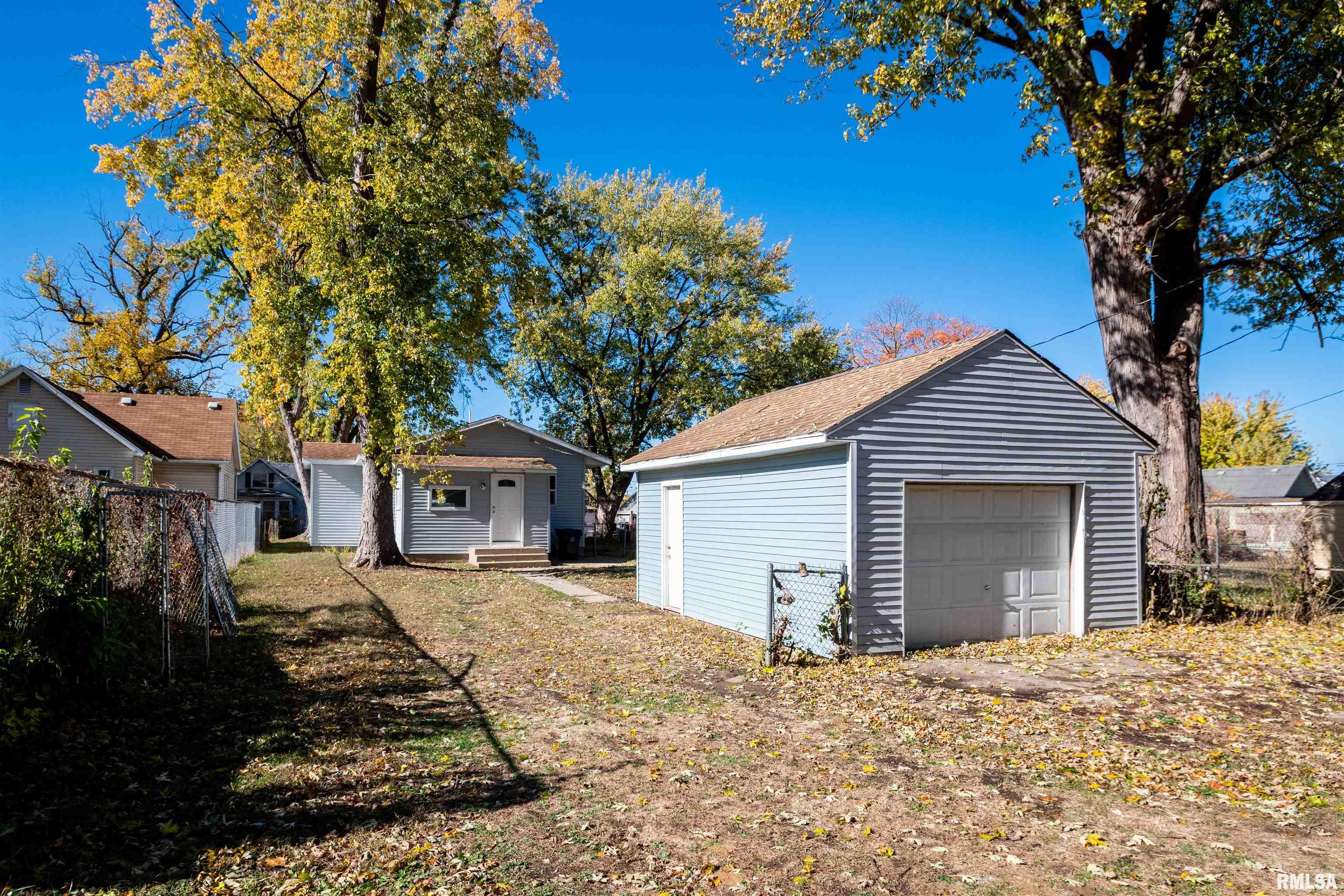 1014 South 3rd Street Pekin, IL 61554 - Photo 36 of 37