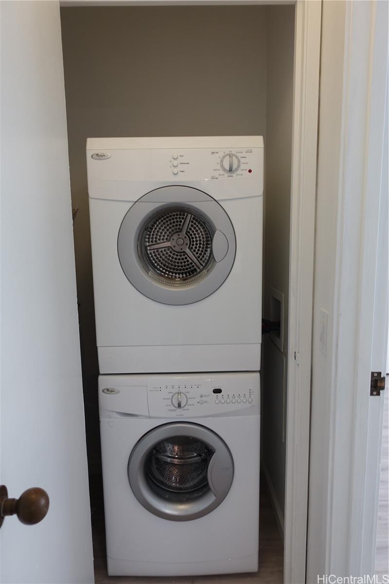 350 Aoloa Street, Unit A111 Kailua, HI 96734 - Photo 6 of 24 a utility room with dryer and washer