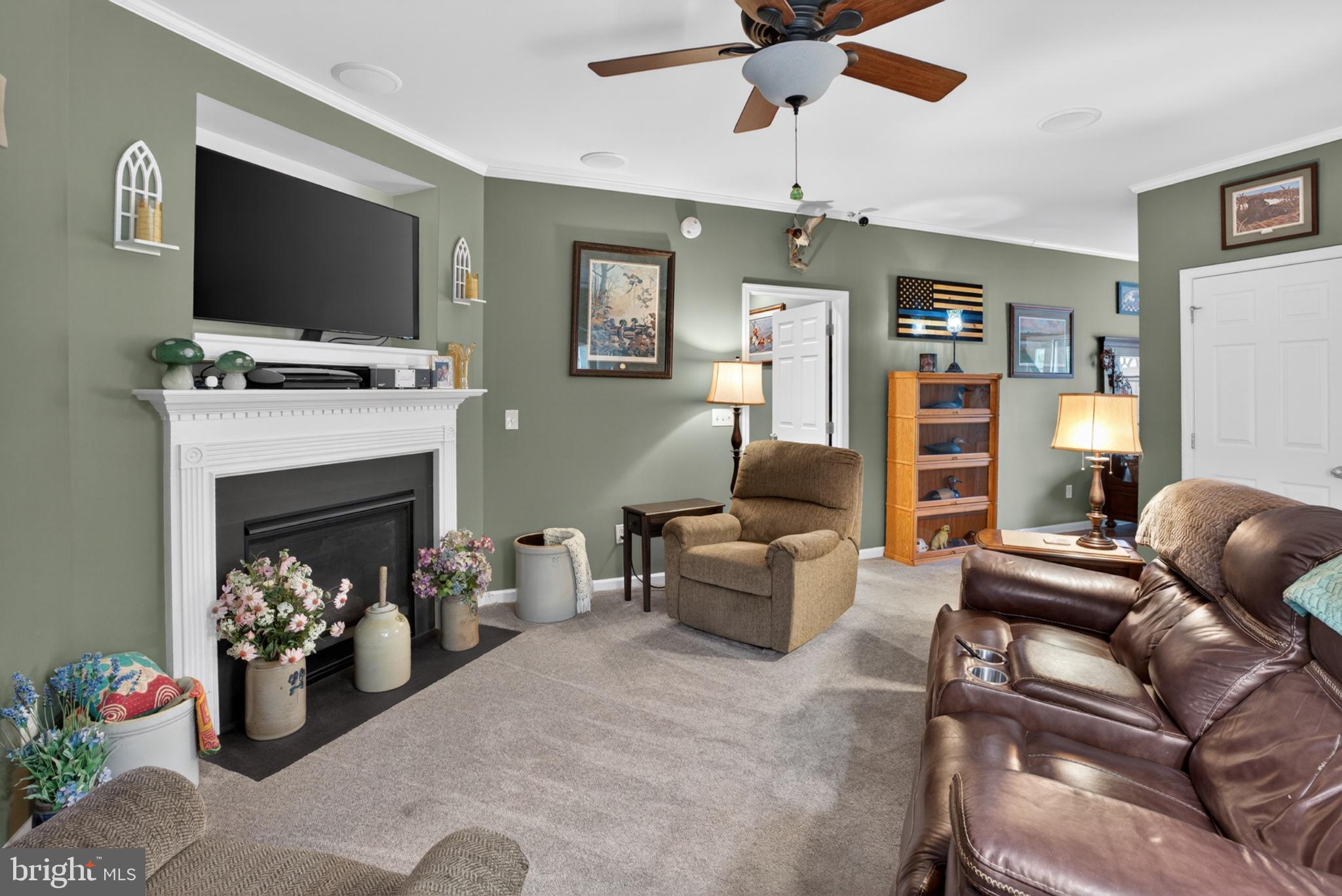 2435 Payne Road Pocomoke City, MD 21851 - Photo 29 of 75 Cozy living space with warm accents.
