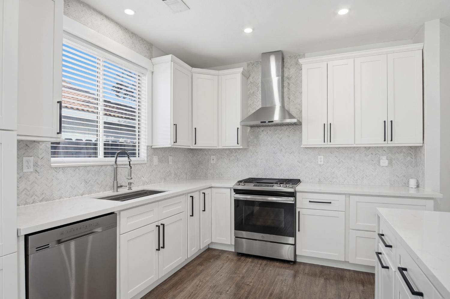 1123 Woodland Drive Turlock, CA 95382 - Photo 18 of 42 Gallery Image 18