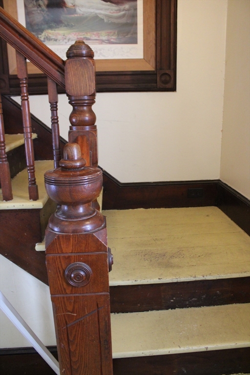 644 Pine Street Manchester, NH 03104 - Photo 14 of 32