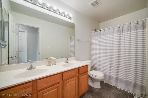 $600,000 | 1286 Dorr Drive, Sugar Grove, IL 60554