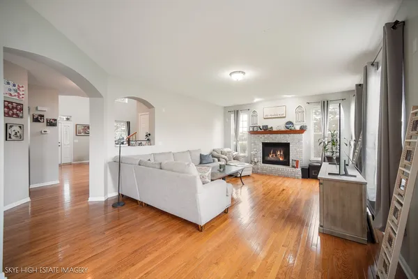 $600,000 | 1286 Dorr Drive, Sugar Grove, IL 60554