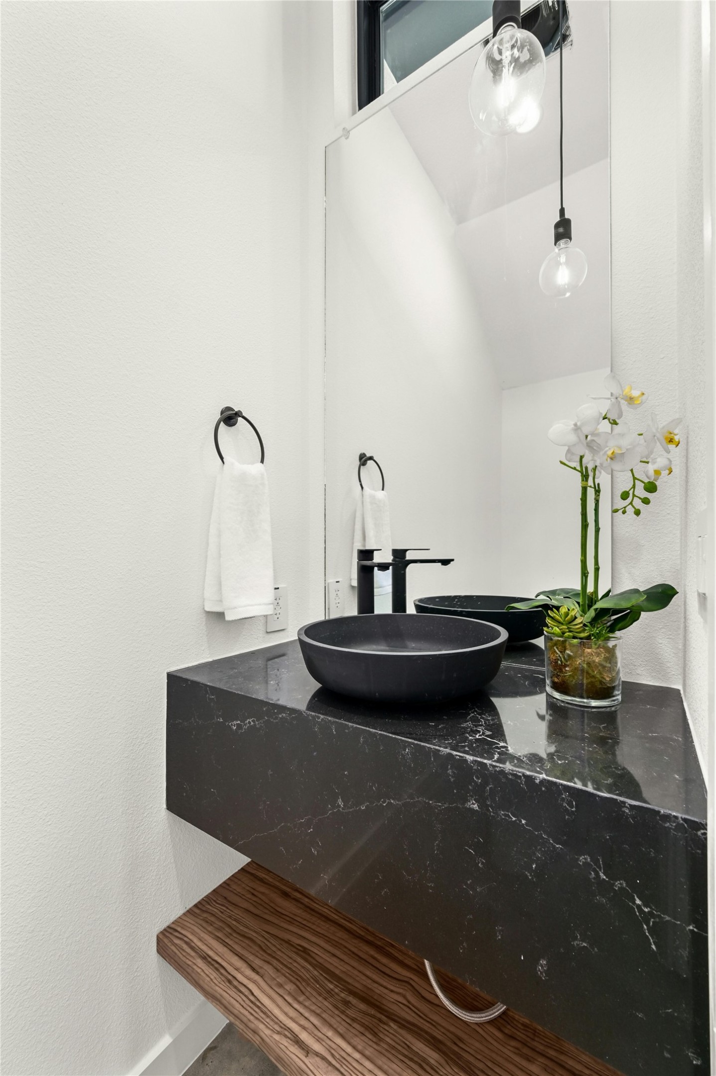 219 Lessin Lane, Unit 6 Austin, TX 78704 - Photo 8 of 21