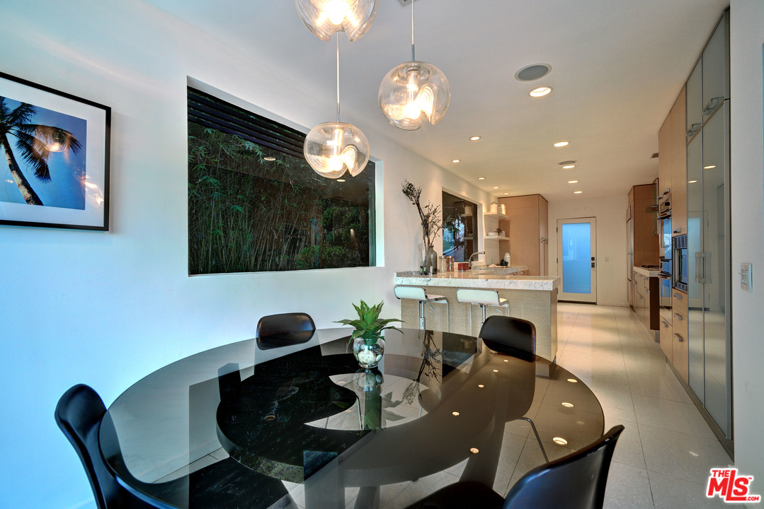 1616 Rising Glen Road Los Angeles, CA 90069 - Photo 16 of 50