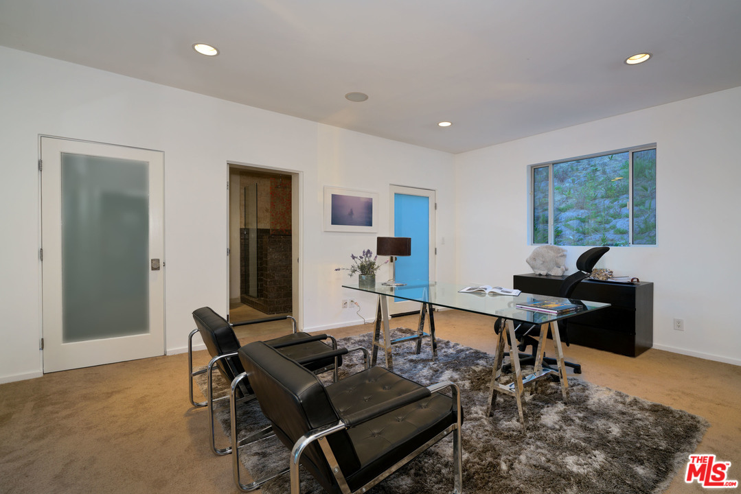 1616 Rising Glen Road Los Angeles, CA 90069 - Photo 30 of 50