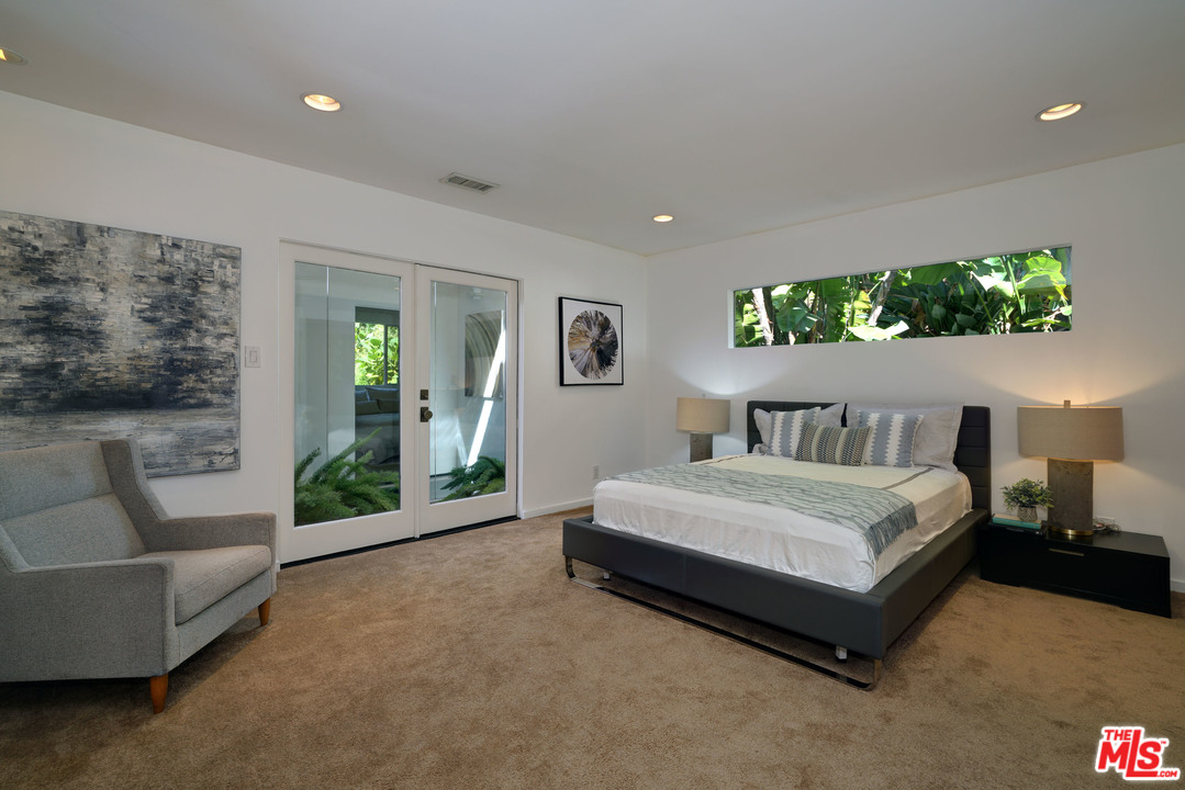 1616 Rising Glen Road Los Angeles, CA 90069 - Photo 38 of 50