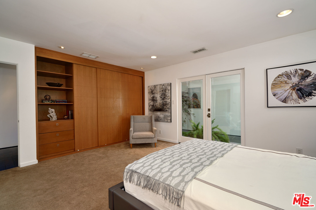 1616 Rising Glen Road Los Angeles, CA 90069 - Photo 39 of 50