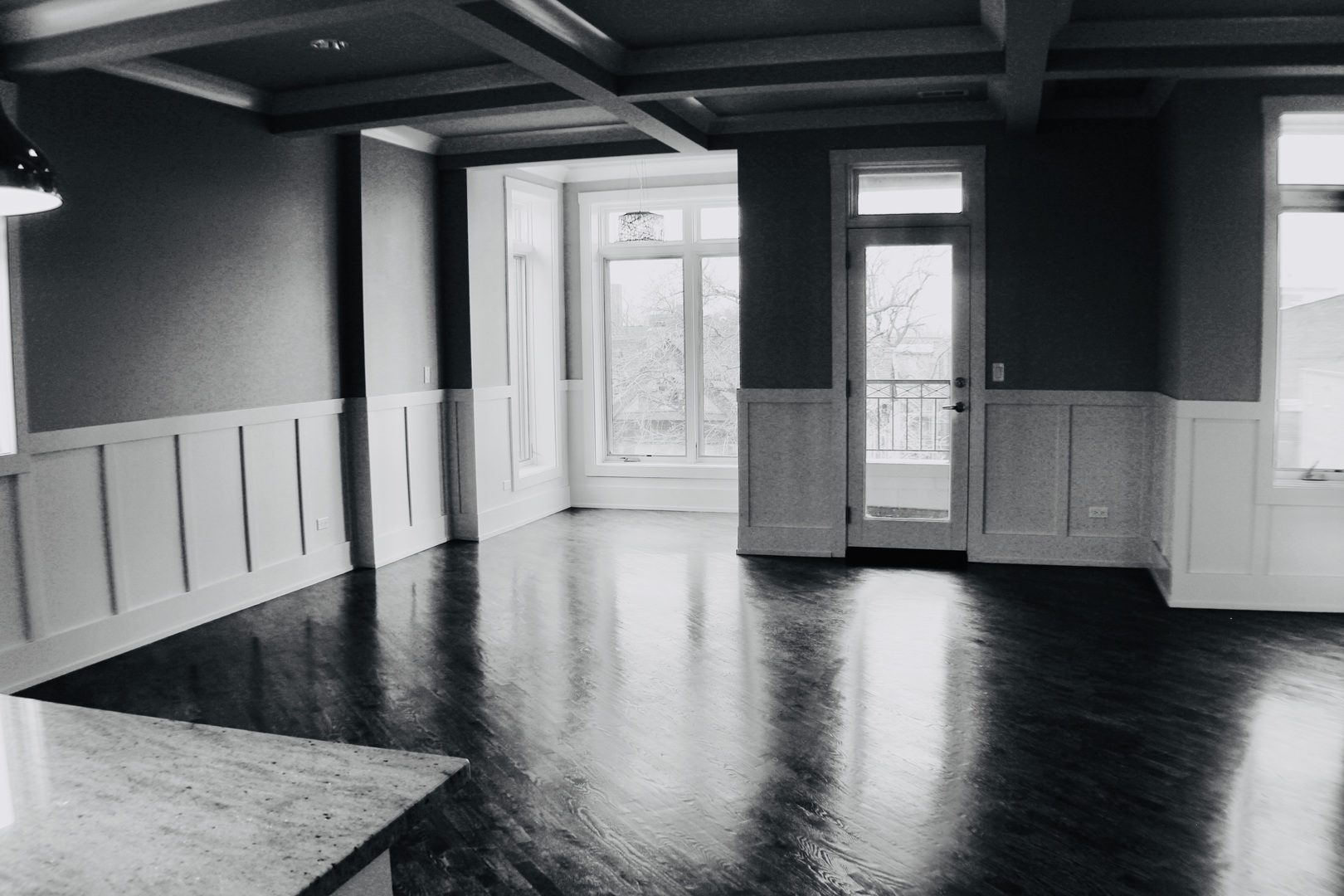 4029 South Ellis Avenue, Unit 5S Chicago, IL 60653 - Photo 12 of 31 a view of a hallway with wooden floor