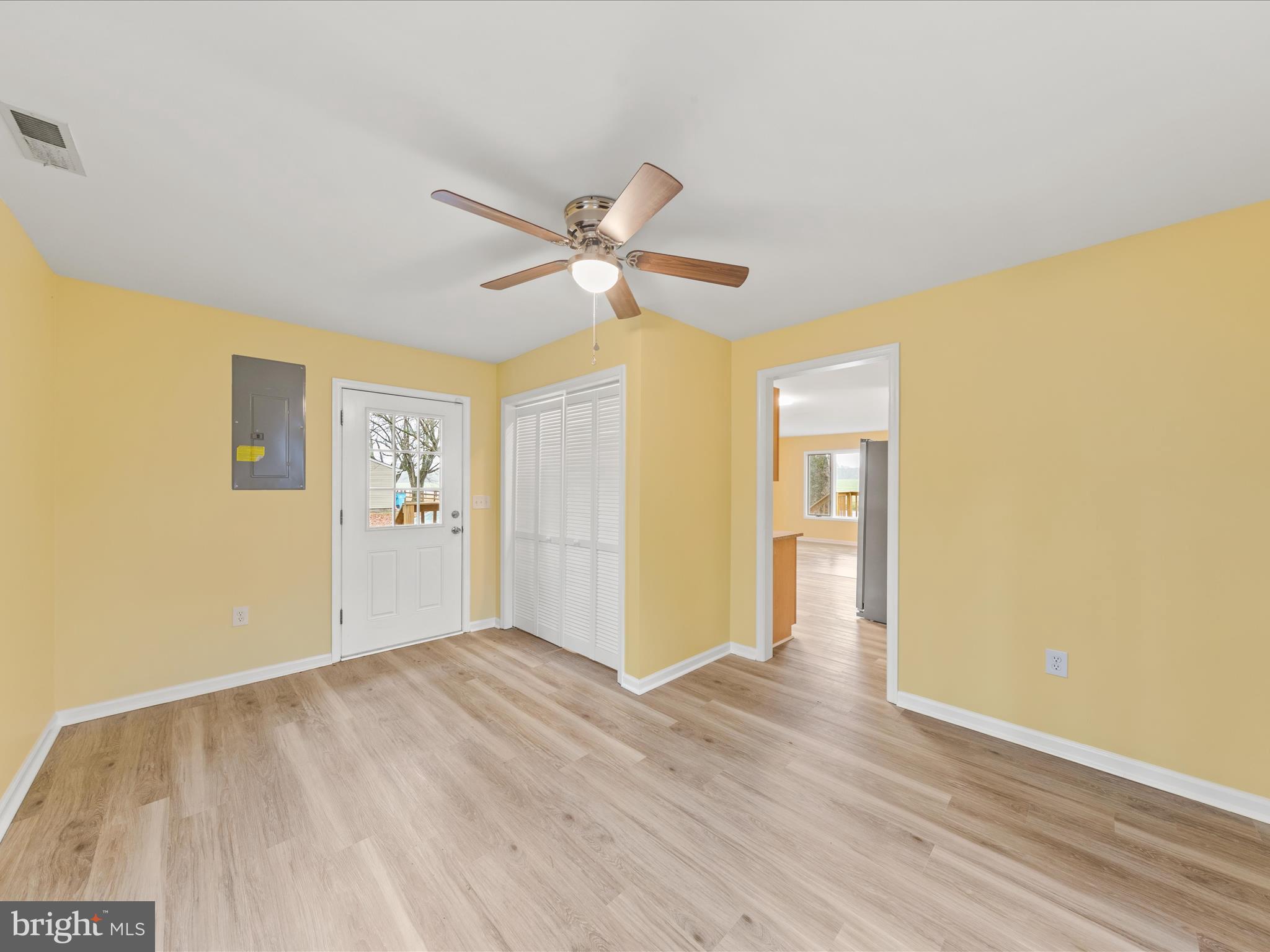 27390 Log Cabin Road Salisbury, MD 21801 - Photo 12 of 37 Dining Room