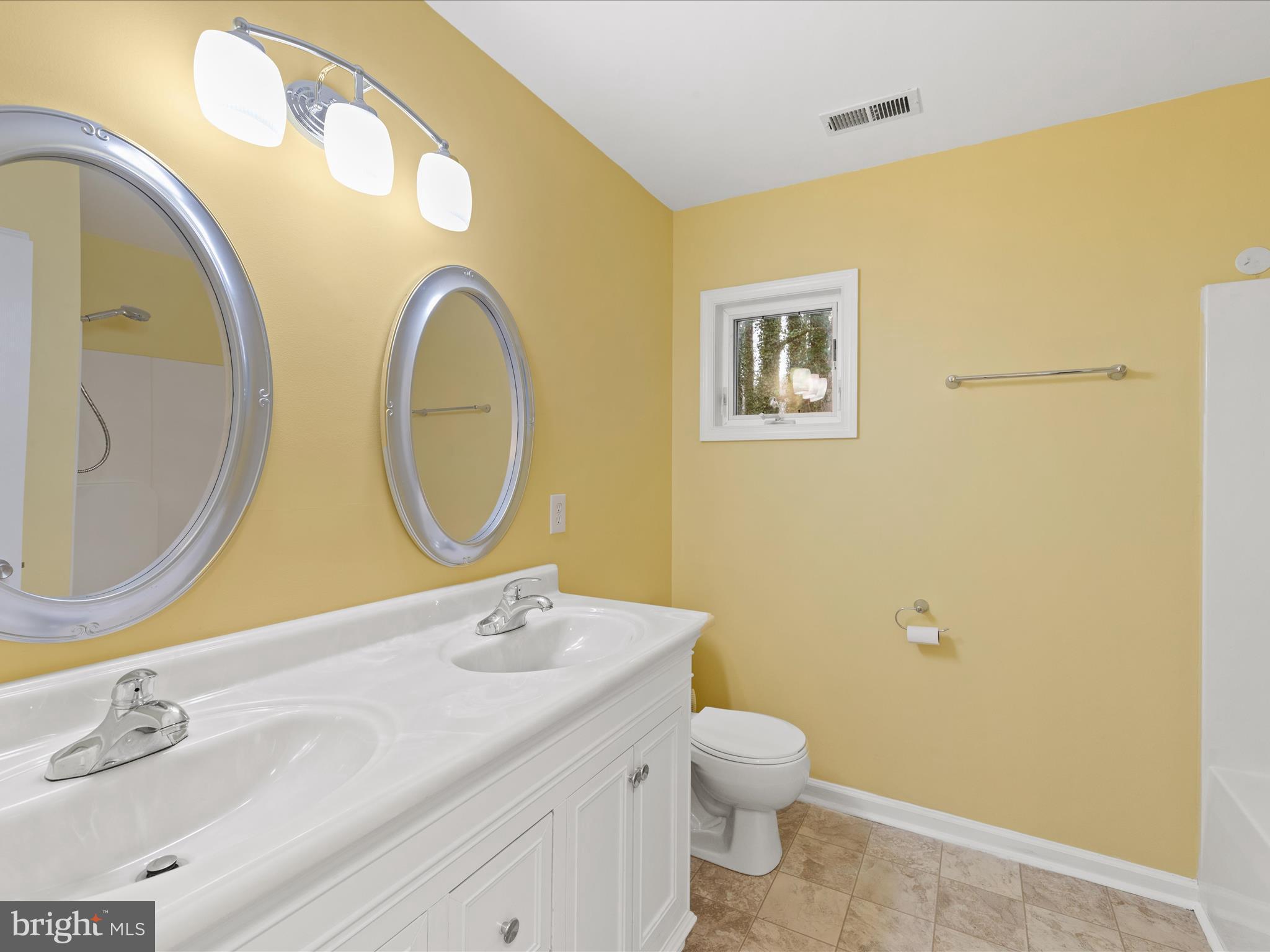 27390 Log Cabin Road Salisbury, MD 21801 - Photo 21 of 37 Hall Bath