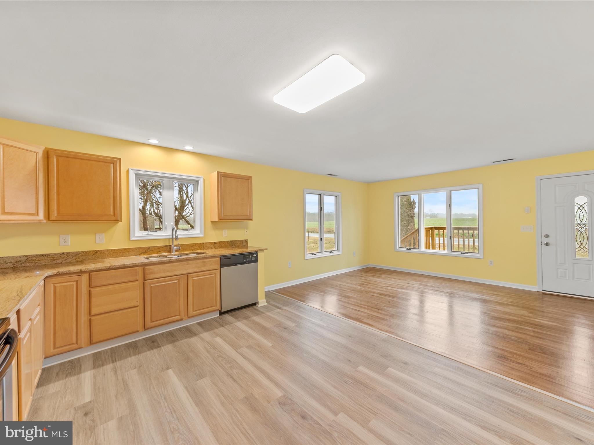 27390 Log Cabin Road Salisbury, MD 21801 - Photo 3 of 37 Kitchen to Living