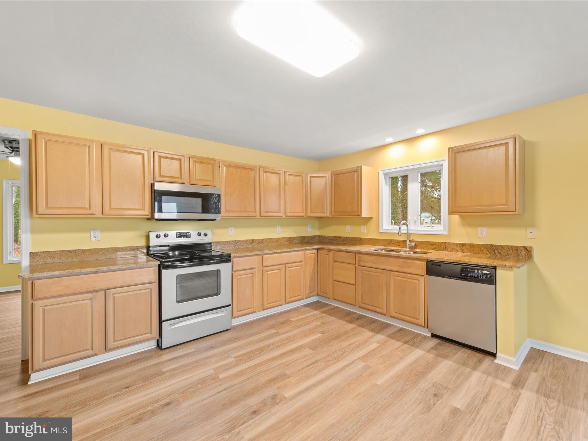 27390 Log Cabin Road Salisbury, MD 21801 - Photo 9 of 37 Kitchen