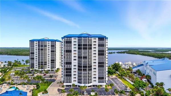 $599,000 | 4745 Estero Boulevard, Unit 801, Fort Myers Beach, FL 33931