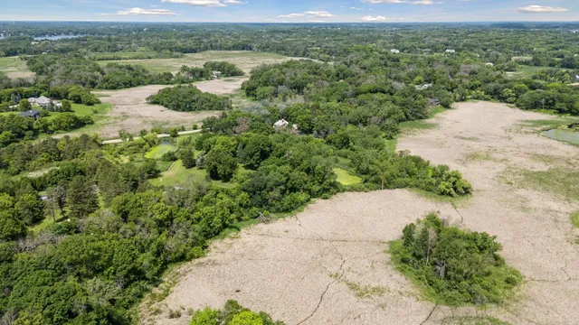 $1,499,000 | 940 Brown Road South, Wayzata, MN 55391