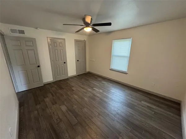 $1,300 | 7300 Comanche Trail, Unit 3, Lake Worth, TX 76135