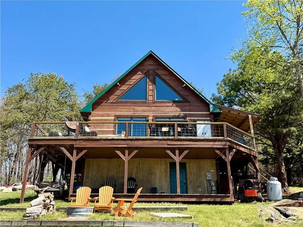 $499,000 | 217 Clubhouse Drive, Traphill, NC 28685