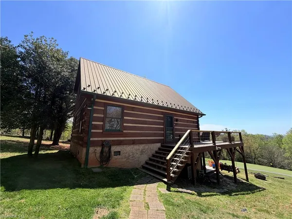 $499,000 | 217 Clubhouse Drive, Traphill, NC 28685