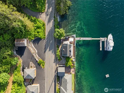 $3,000,000 | 7611 Highway 106, Union, WA 98592