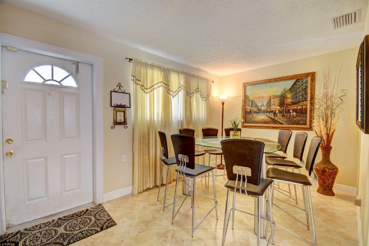 4801 Northwest 2nd Court Boca Raton, FL 33431 - Photo 4 of 17 Virtuals1 (6)