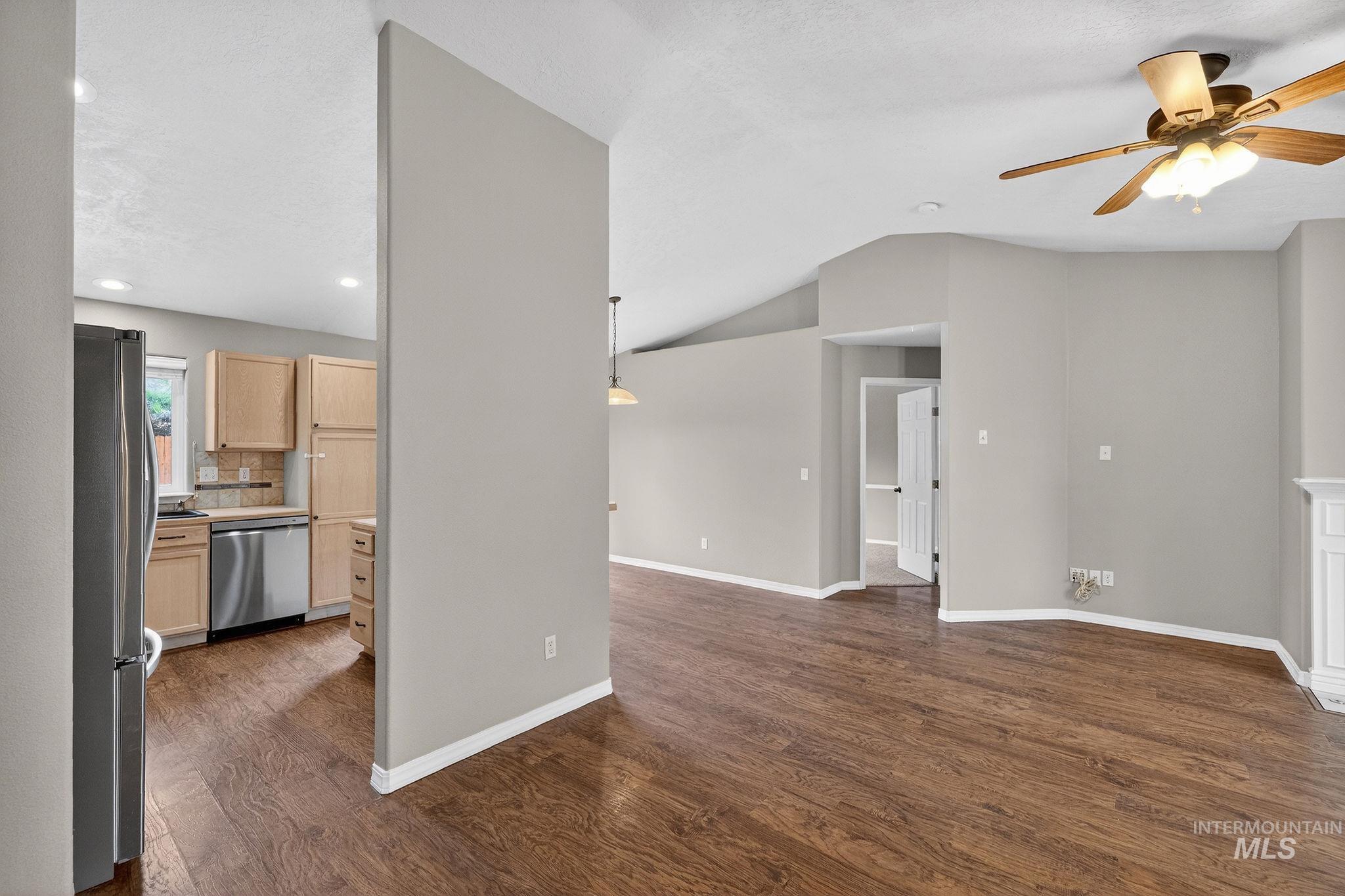 11157 West Red Maple Drive Boise, ID 83709 - Photo 4 of 48