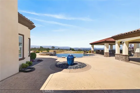 $2,600,000 | 6355 Cresthaven Drive, Riverside, CA 92506
