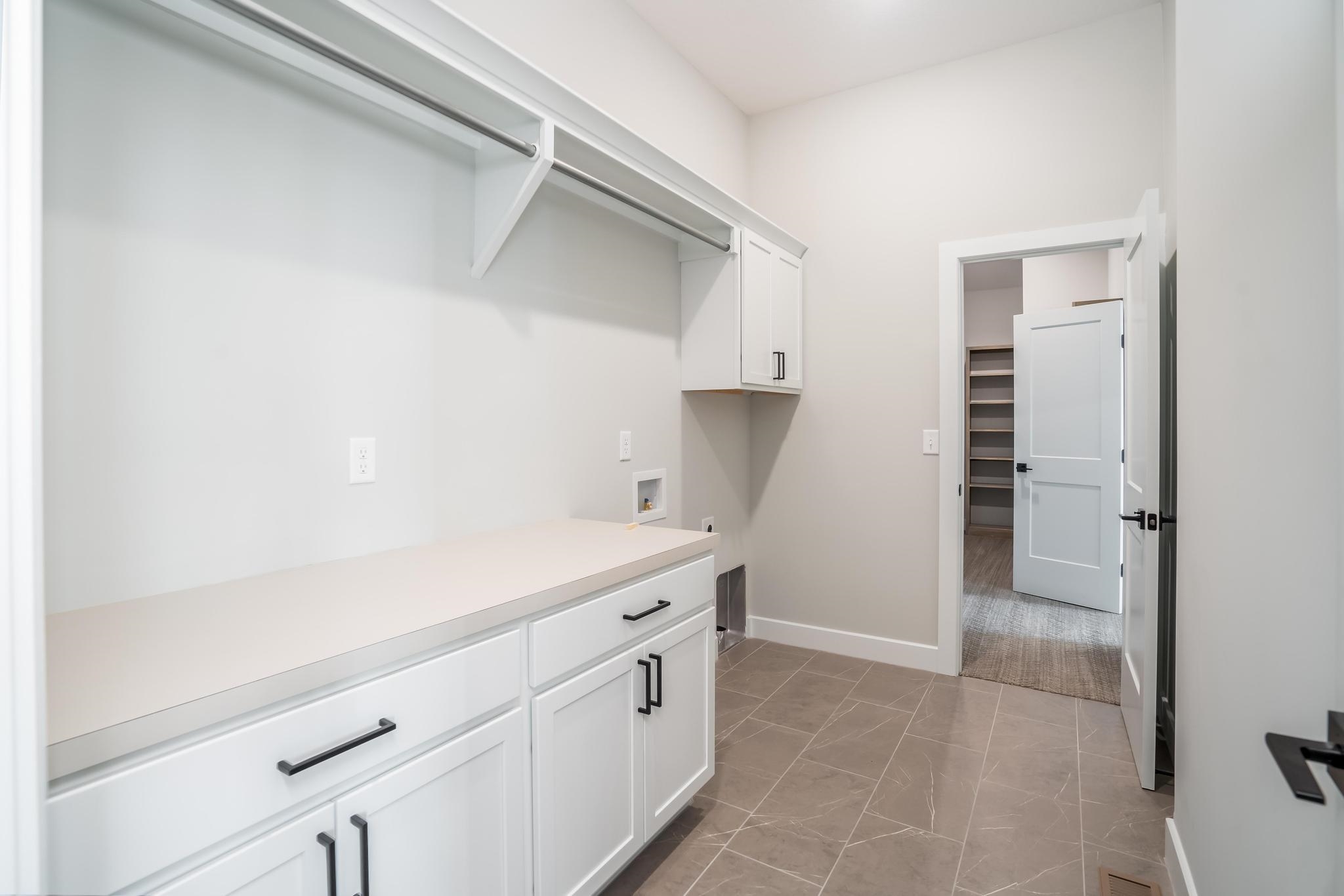 3141 North Pine Grove Circle Wichita, KS 67205 - Photo 18 of 34