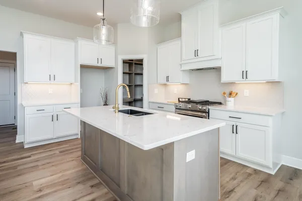 $465,381 | 3141 North Pine Grove Circle, Wichita, KS 67205