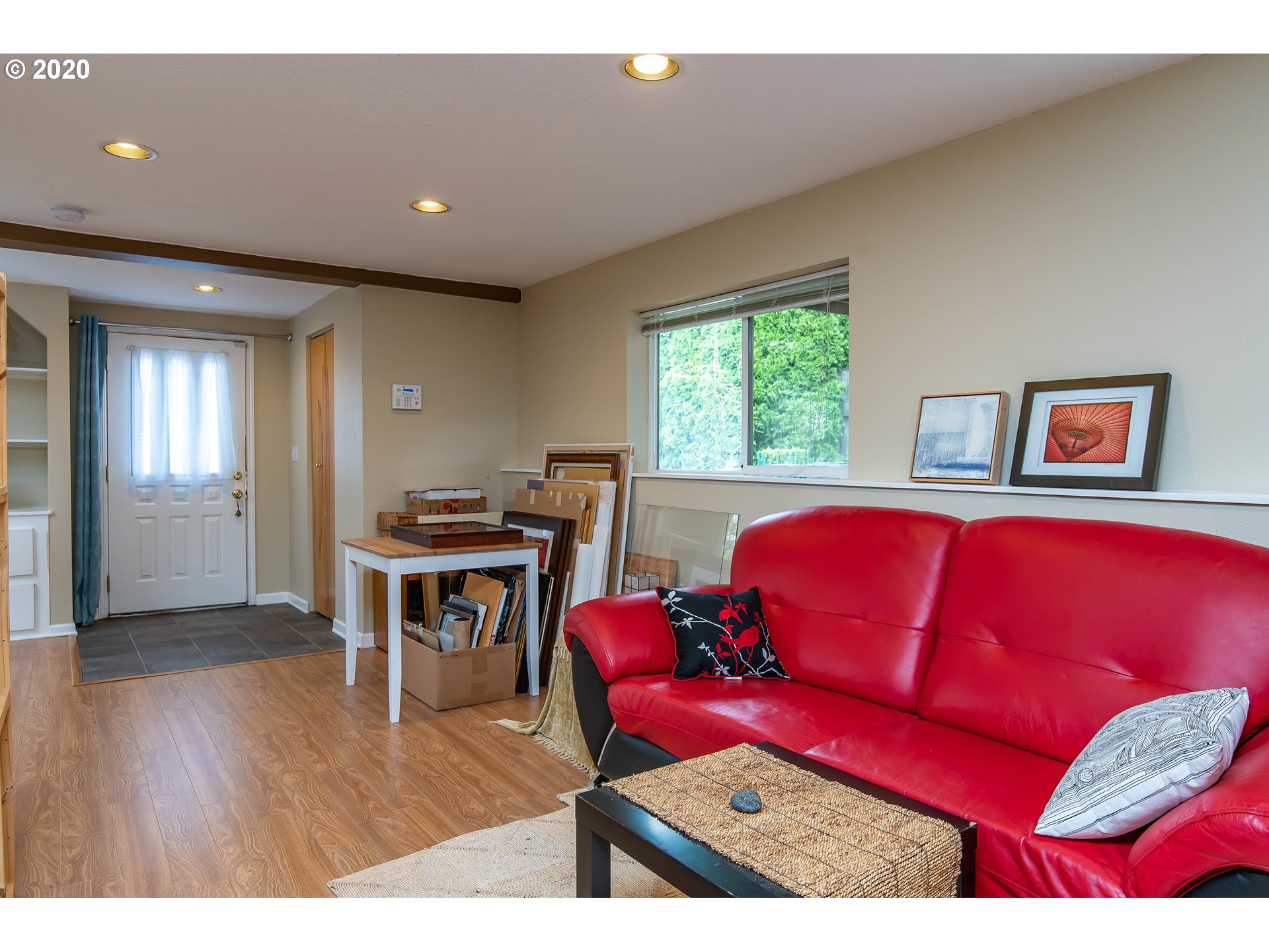 1820 Southwest Logan Street Portland, OR 97219 - Photo 13 of 29 Gallery Image 13
