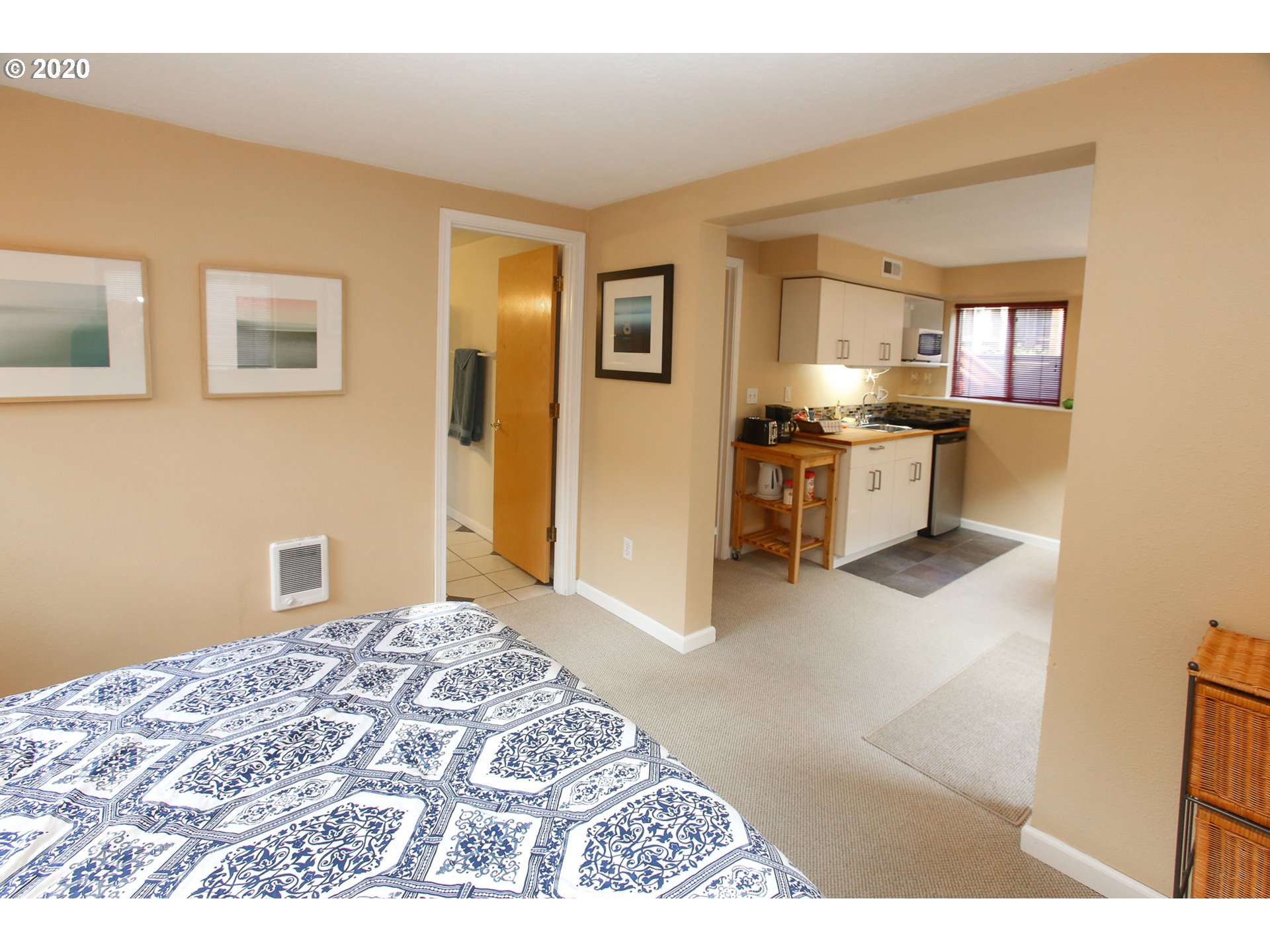 1820 Southwest Logan Street Portland, OR 97219 - Photo 26 of 29 Gallery Image 26