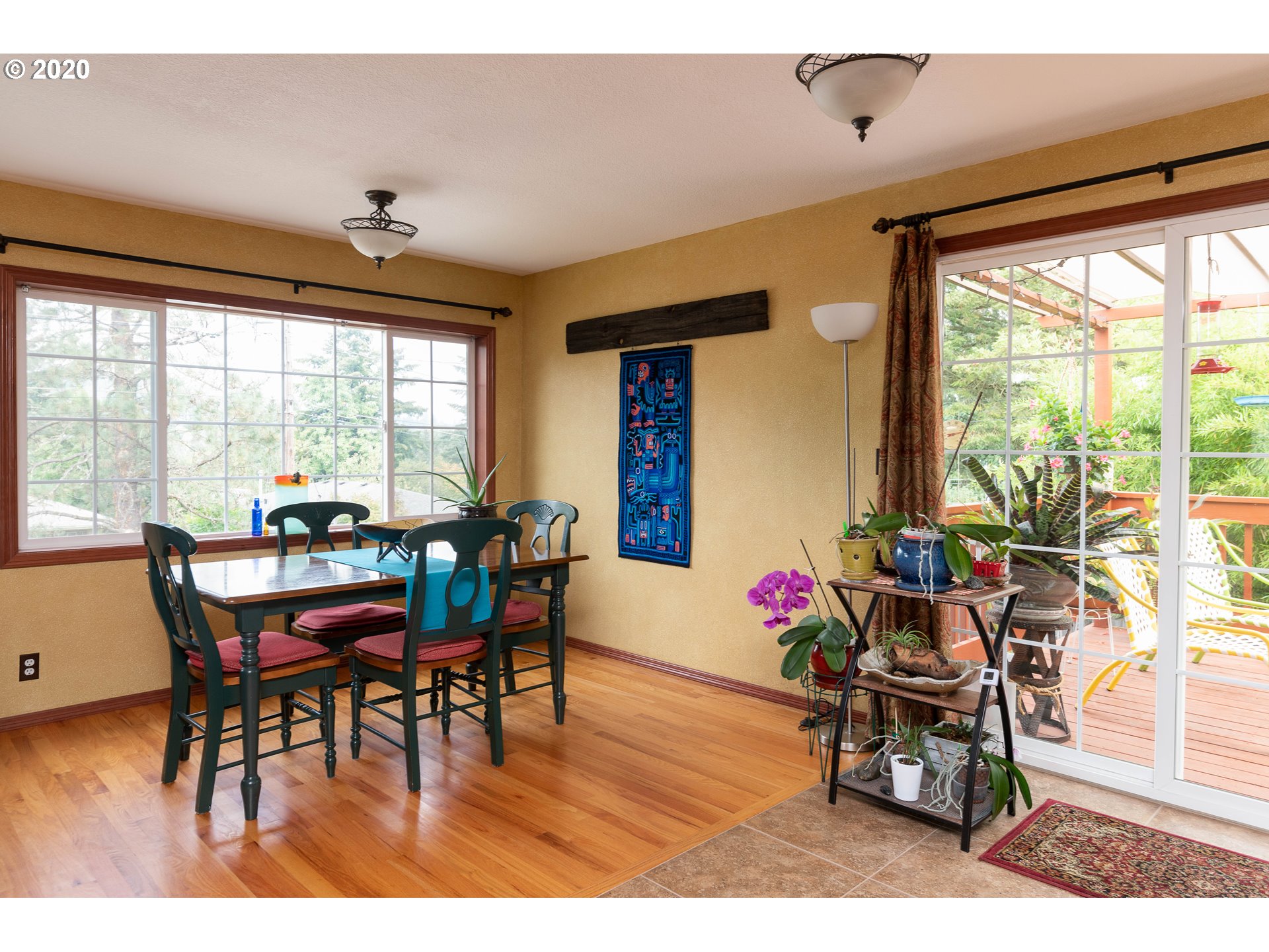 1820 Southwest Logan Street Portland, OR 97219 - Photo 6 of 29 Gallery Image 6